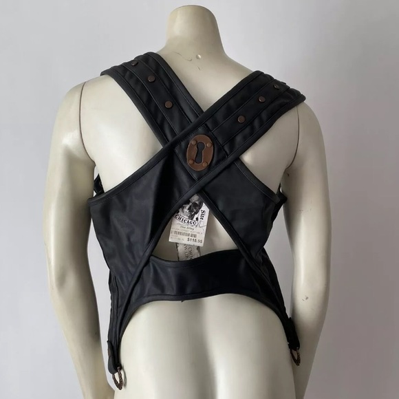 ISO LIP SERVICE - Picture 5 of 9